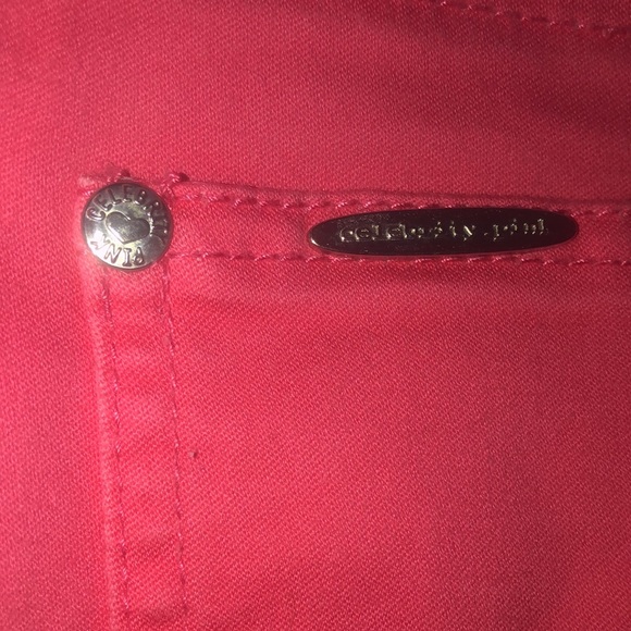 Shorts - Picture 3 of 4